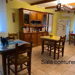 La Dea Hestia , Bosa Olaszország