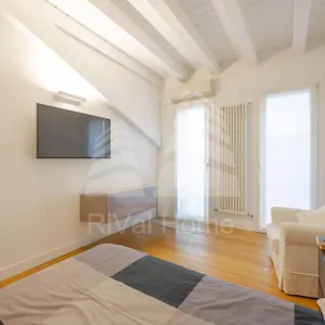 Appartamento Nuovo E Luminoso