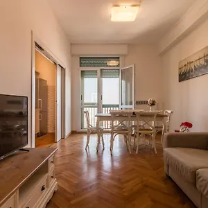 Appartamento Tower 13th Floor